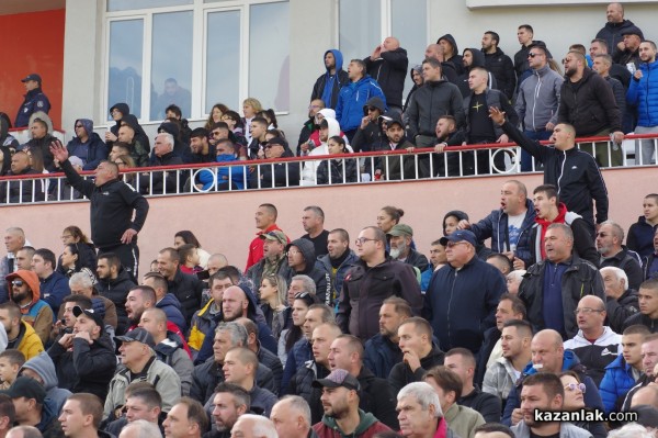 Розите загубиха от Лудогорец с 0:2, не без съдийска помощ