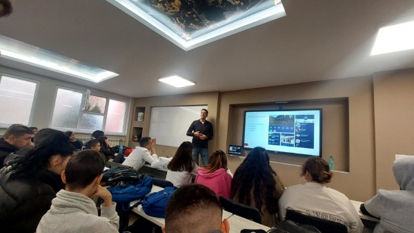 ПГЛПТ отбеляза Европейската седмица на професионалните умения 