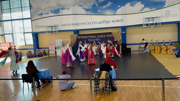 Казанлъшките грации от “Дива Денс” се завърнаха с куп медали от престижна танцова надпревара 