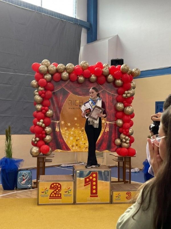 Казанлъшките грации от “Дива Денс” се завърнаха с куп медали от престижна танцова надпревара 