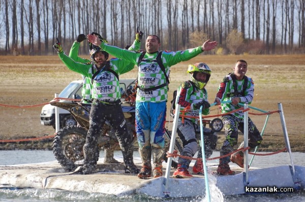 Над 400 мотора и АТВ-та стартираха в ендуро състезанието на яз. Копринка в събота