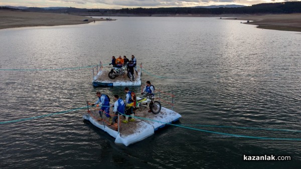 Над 400 мотора и АТВ-та стартираха в ендуро състезанието на яз. Копринка в събота