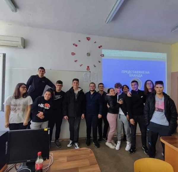 С четири вълнуващи срещи хаджиеновци отбелязаха Европейската седмица на професионалните умения