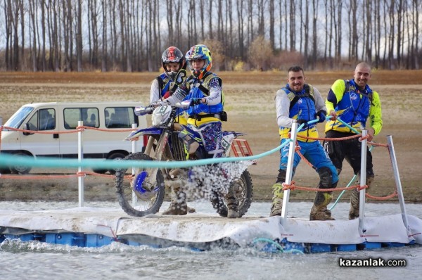 Над 400 мотора и АТВ-та стартираха в ендуро състезанието на яз. Копринка в събота