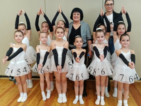 Грациите не отстъпиха на професионалистите в Димитровград 