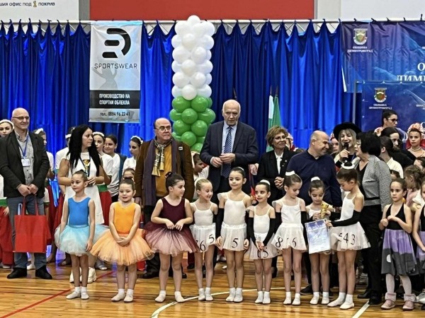 Грациите не отстъпиха на професионалистите в Димитровград 