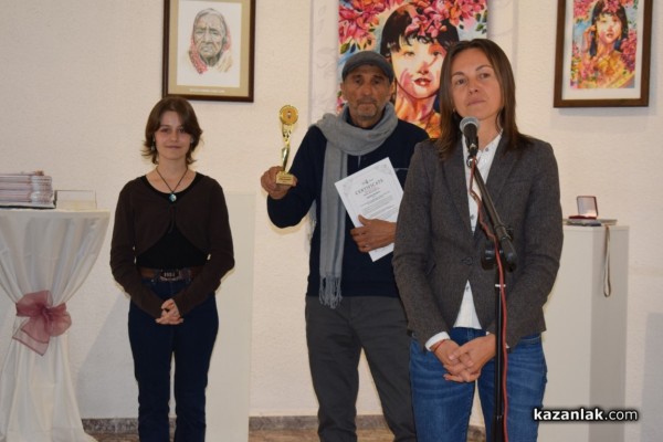 Отличиха Ангелина Стойкова със специална награда в световния конкурс „Малък Зограф“