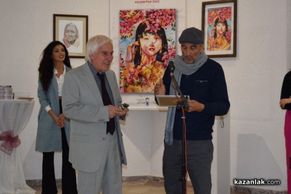 Отличиха Ангелина Стойкова със специална награда в световния конкурс „Малък Зограф“