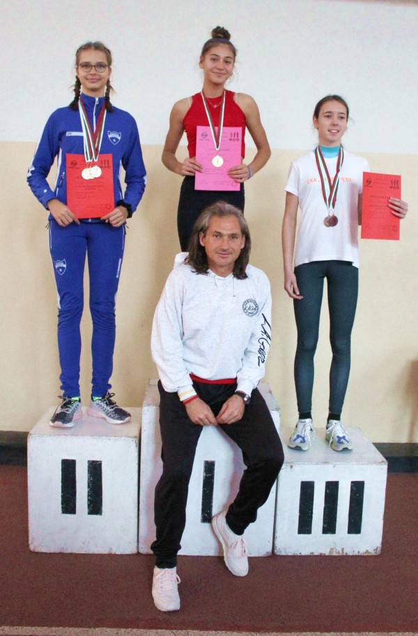 Атлетите от СКА “Пендарева “ с блестящо представяне във Велико Търново