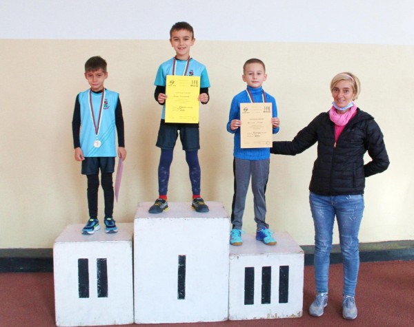 Атлетите от СКА “Пендарева “ с блестящо представяне във Велико Търново