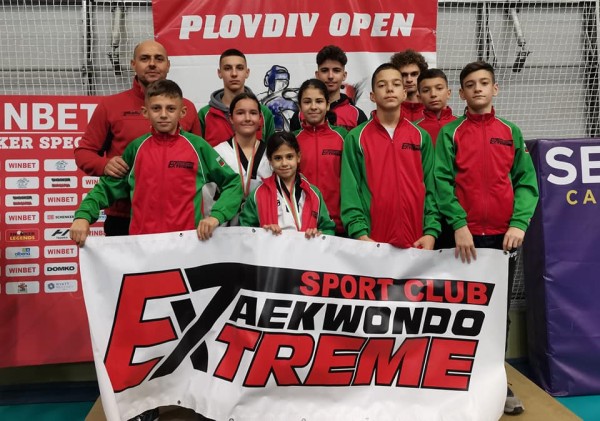 27 медала грабнаха казанлъшките таекуондисти на международен турнир в Пловдив 