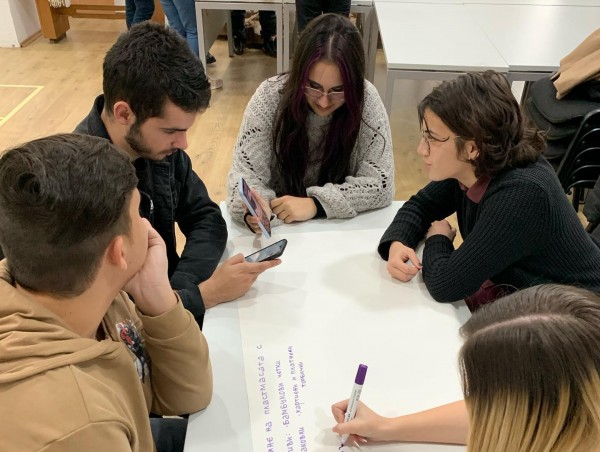 Младежите от МОС се запознаха с проекта “ОбективНО Еко”