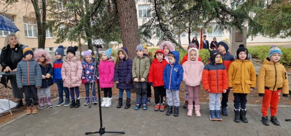 Петко Стайнов – внук: Той много обичаше Казанлък и имате основания да се гордеете с него като ваш съгражданин!