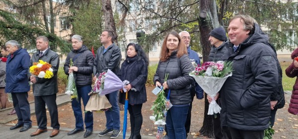 Петко Стайнов – внук: Той много обичаше Казанлък и имате основания да се гордеете с него като ваш съгражданин!