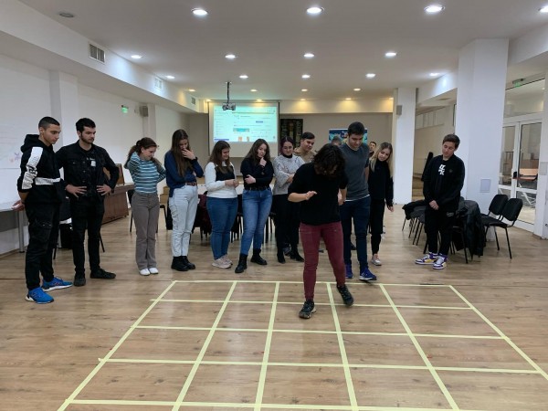 Младежите от МОС се запознаха с проекта “ОбективНО Еко”