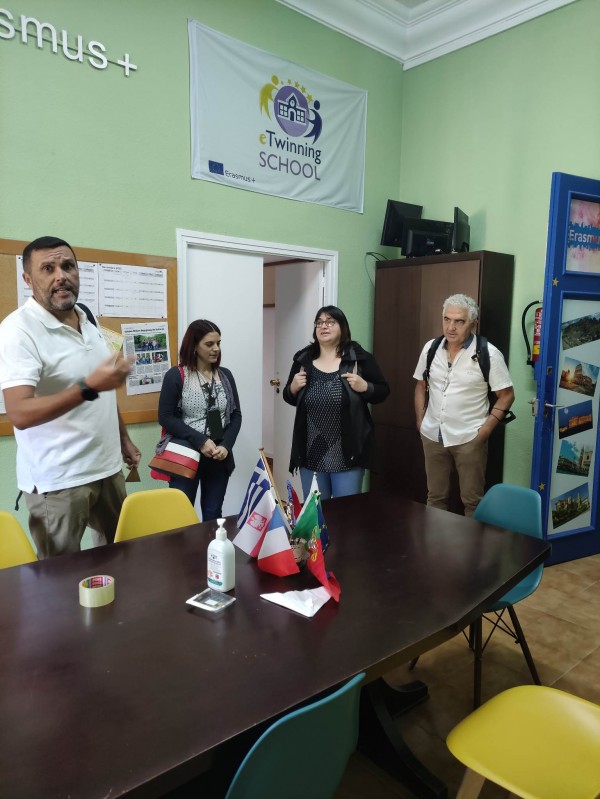 Учители от ППМГ завършиха успешно първия етап от проект за мобилност в Малага