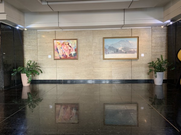 Избрани творби от “Града на художниците“ гостуват в Министерството на външните работи 