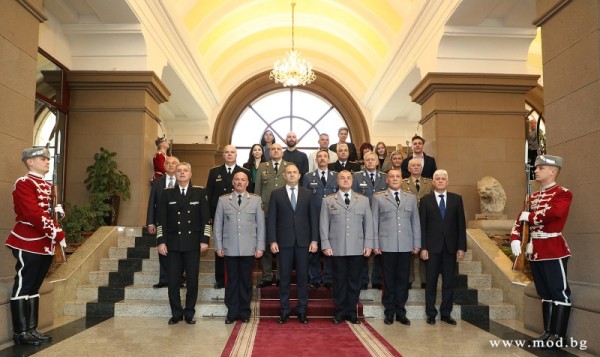 Бригаден генерал Деян Дешков застава начело на Сухопътните войски