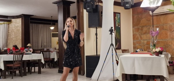 Кметът на Казанлък към златните двойки: Вие сте достойни казанлъчани, хора и семейства за пример