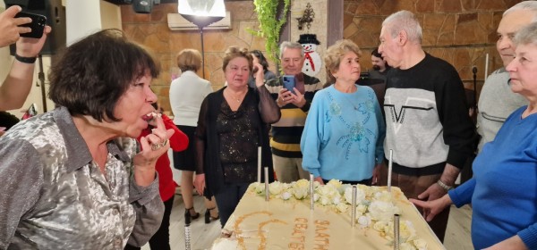 Кметът на Казанлък към златните двойки: Вие сте достойни казанлъчани, хора и семейства за пример