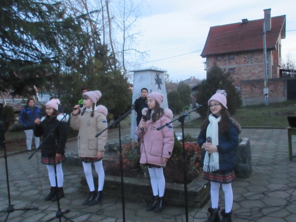 Благотворителен базар в с.Копринка събра 500 лв. в подкрепа на Гита Славова