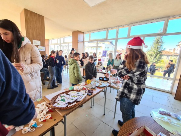 Антимовци събраха 3 100 лв. за Гита само за ден! Кампанията им продължава