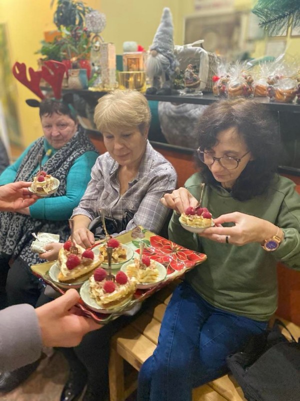 В клуб Хармония СПА - Купуваш истински пчелен мед и получаваш коледен подарък