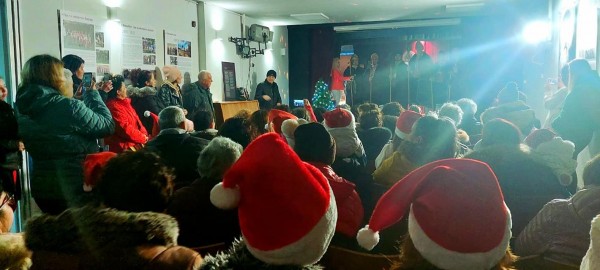 С концерт и коледари шипченци дадоха старт на коледните празници