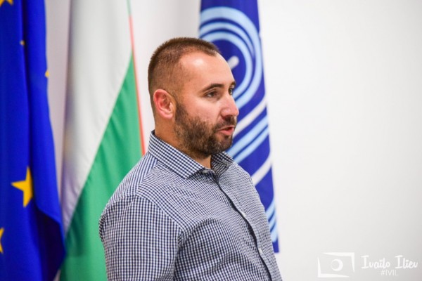 Легендата на ЦСКА Георги Велинов гостува в Павел баня