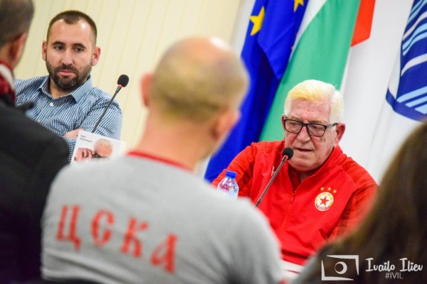 Легендата на ЦСКА Георги Велинов гостува в Павел баня