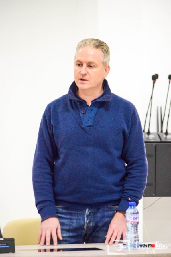 Легендата на ЦСКА Георги Велинов гостува в Павел баня