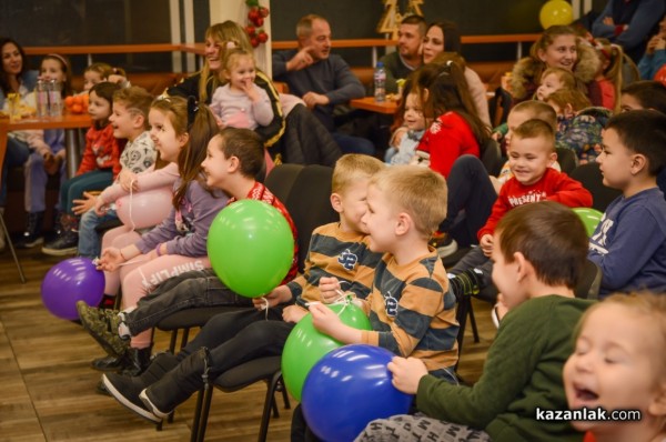За поредна година Дядо Коледа зарадва децата на „М+С Хидравлик“ АД