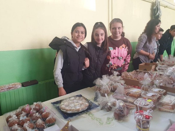 Благотворителният базар в ОУ „Св. Паисий Хилендарски“, събра 2075 лв. в подкрепа на Гита Славова