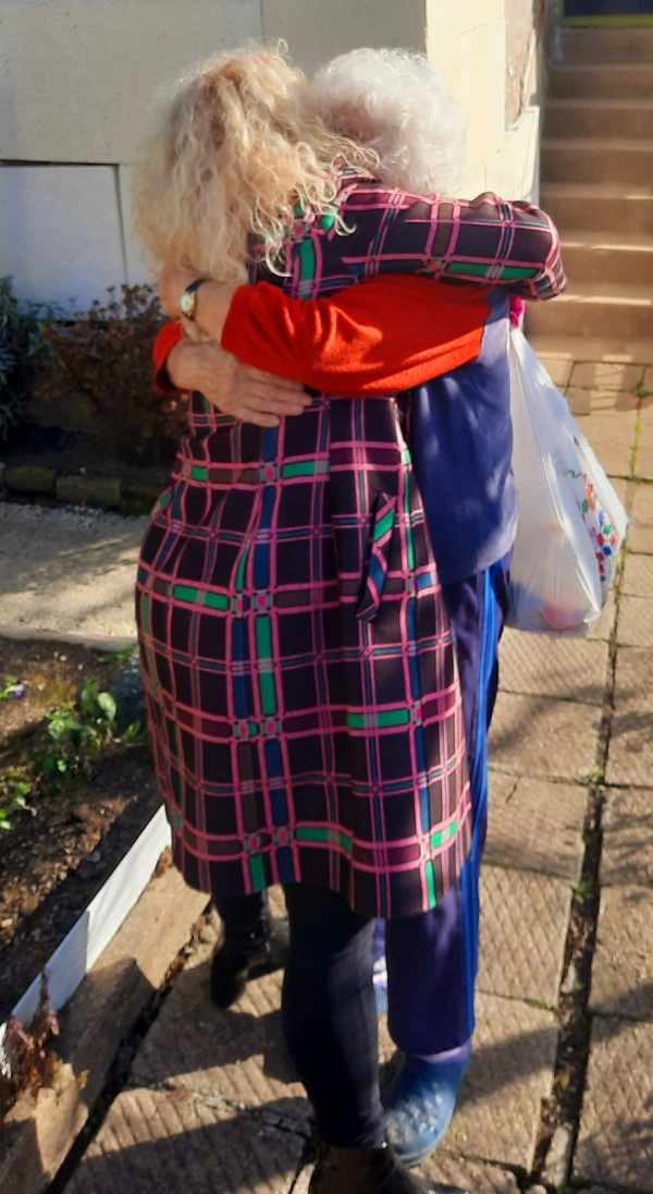 55 домакинства от град Шипка  получиха пакети с хранителните продукти на Игнажден