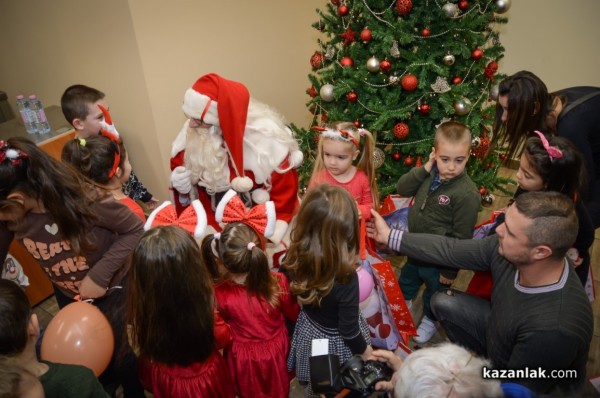 За поредна година Дядо Коледа зарадва децата на „М+С Хидравлик“ АД