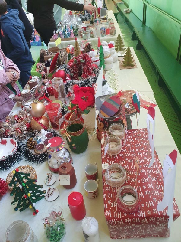 Благотворителният базар в ОУ „Св. Паисий Хилендарски“, събра 2075 лв. в подкрепа на Гита Славова