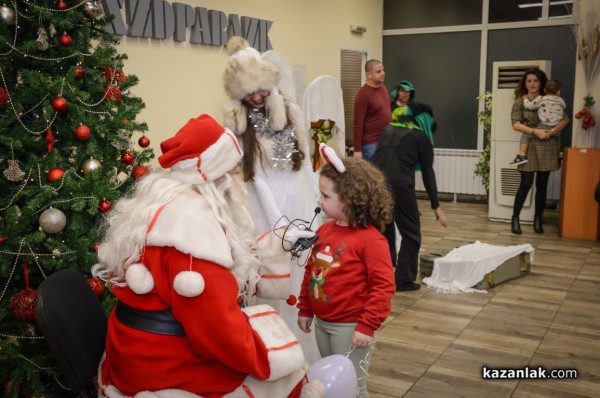 За поредна година Дядо Коледа зарадва децата на „М+С Хидравлик“ АД