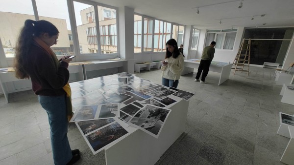 Обезлюдено градче провокира артистична изложба на млади творци от НУПИД “Акад. Дечко Узунов”