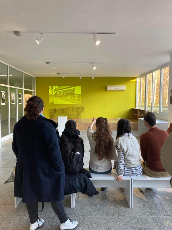 Обезлюдено градче провокира артистична изложба на млади творци от НУПИД “Акад. Дечко Узунов”