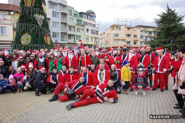 Рекорден брой подаръци раздаде инициативата “Мото Коледа 2022“