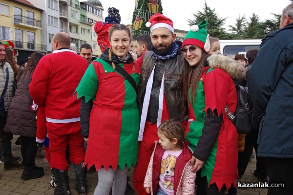 Рекорден брой подаръци раздаде инициативата “Мото Коледа 2022“