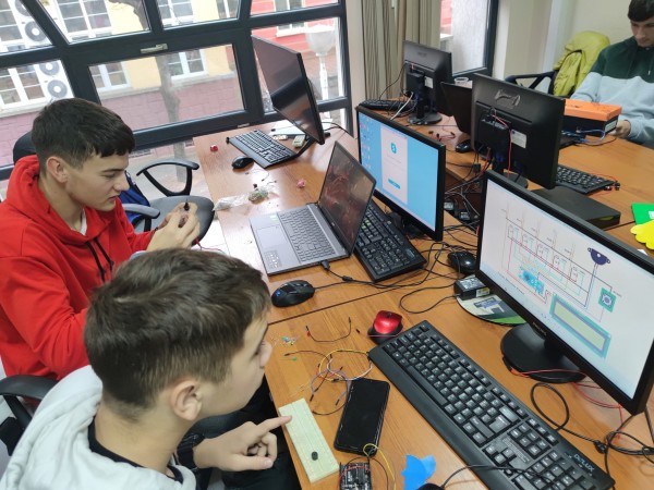 ИКТ Център изпрати най-успешната си 2022-а, посреща 2023 с още повече оптимизъм и идеи