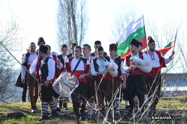 В Бузовград 25–годишният Георги Кънев хвана богоявленския кръст