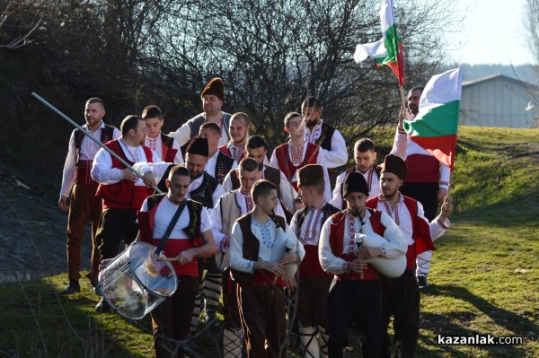 В Бузовград 25–годишният Георги Кънев хвана богоявленския кръст