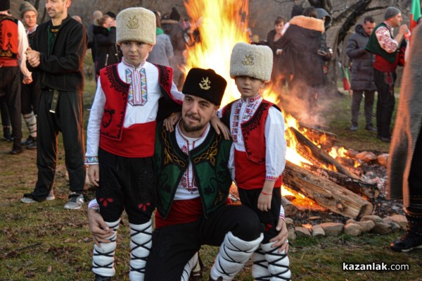 Марио Григоров спаси кръста в Шипка