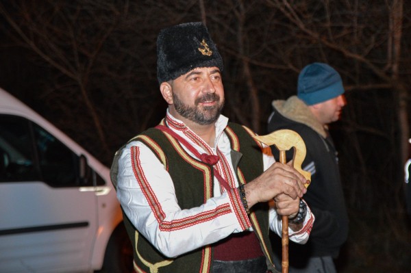 Марио Григоров спаси кръста в Шипка