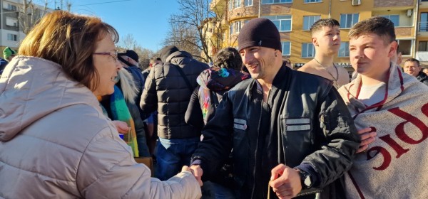 Христовият кръст в Казанлък е спасен от Димитър Кацаров / Видео