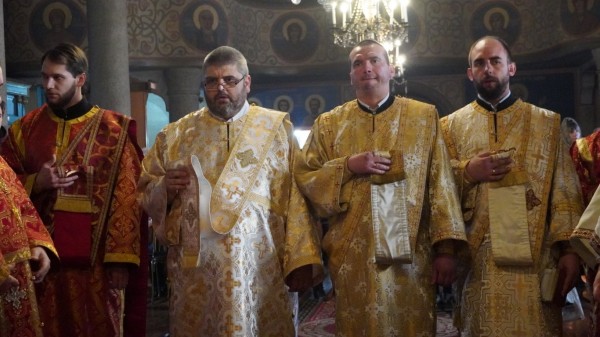 На Ивановден митрополит Киприан отслужи литургия в Казанлък