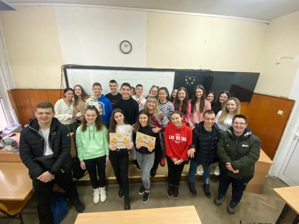 8 A клас на ПГЛПТ с национално отличие за най-усмихнат клас за 2022 г.