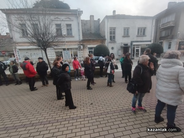 Жителите на Бузовград излязоха на мирен протест в Казанлък, искат справедливост за смъртта на Ванко